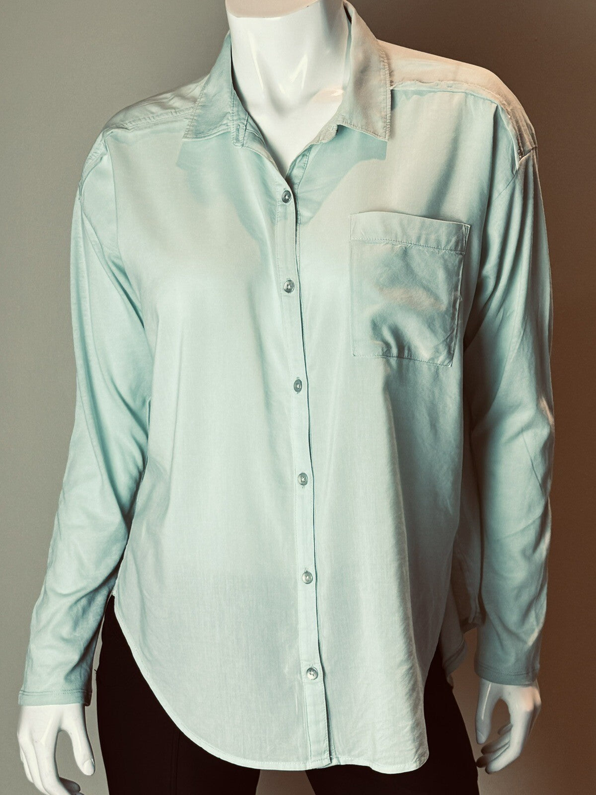 Splendid Women’s Green Long Sleeve Button-Down Shirt Sz XS. (57)