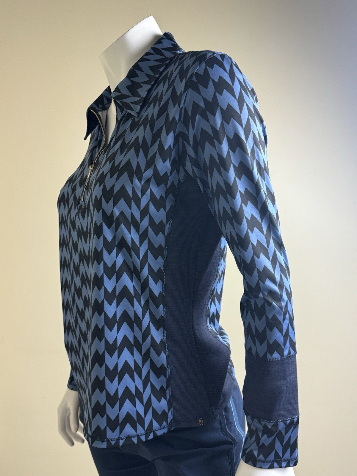 FIA Green California Women’s Golf Sweatshirt Sz S.  (B.120)