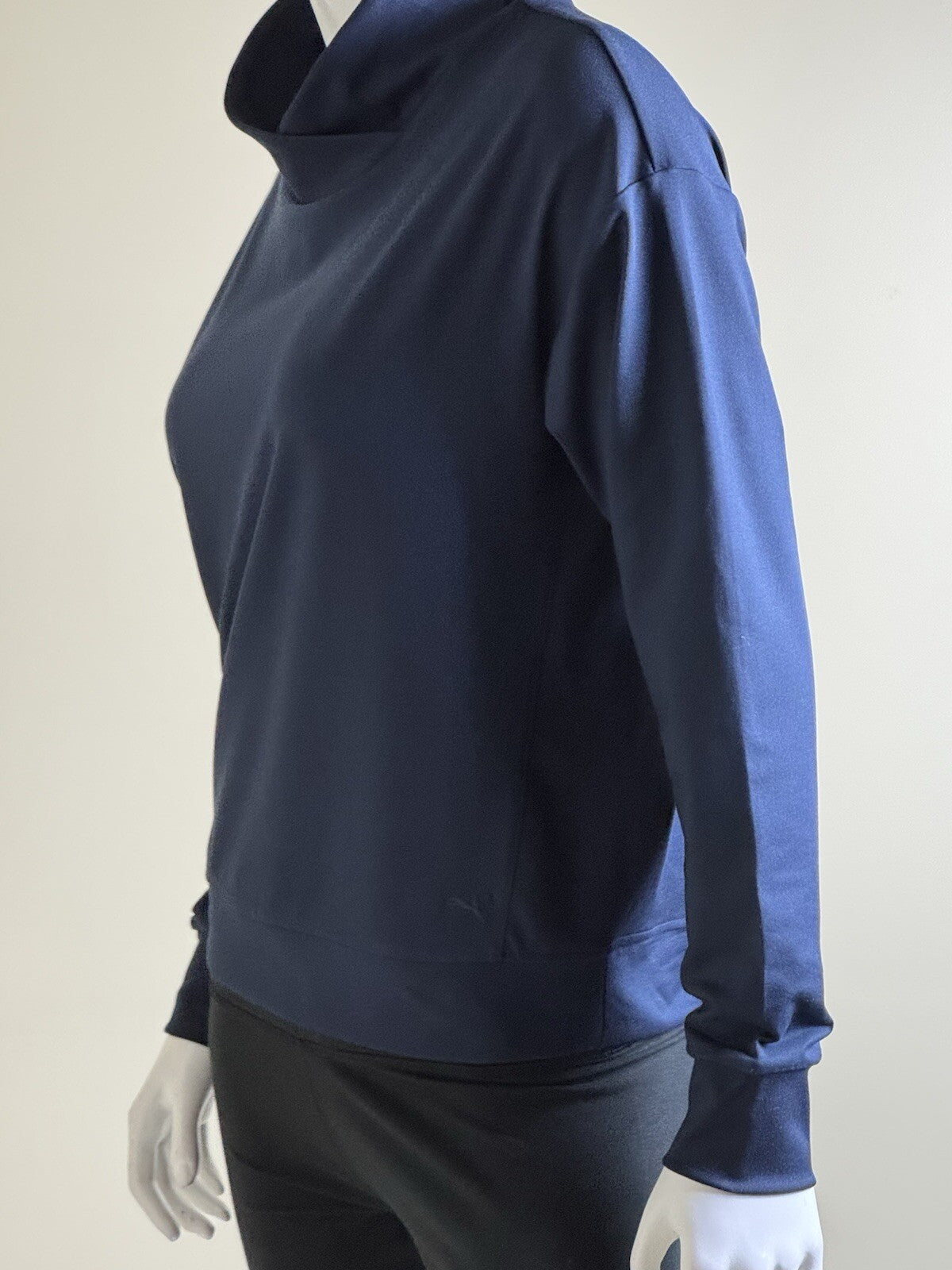 Puma Women's Golf Sweatshirt Size S    (B.123/4)