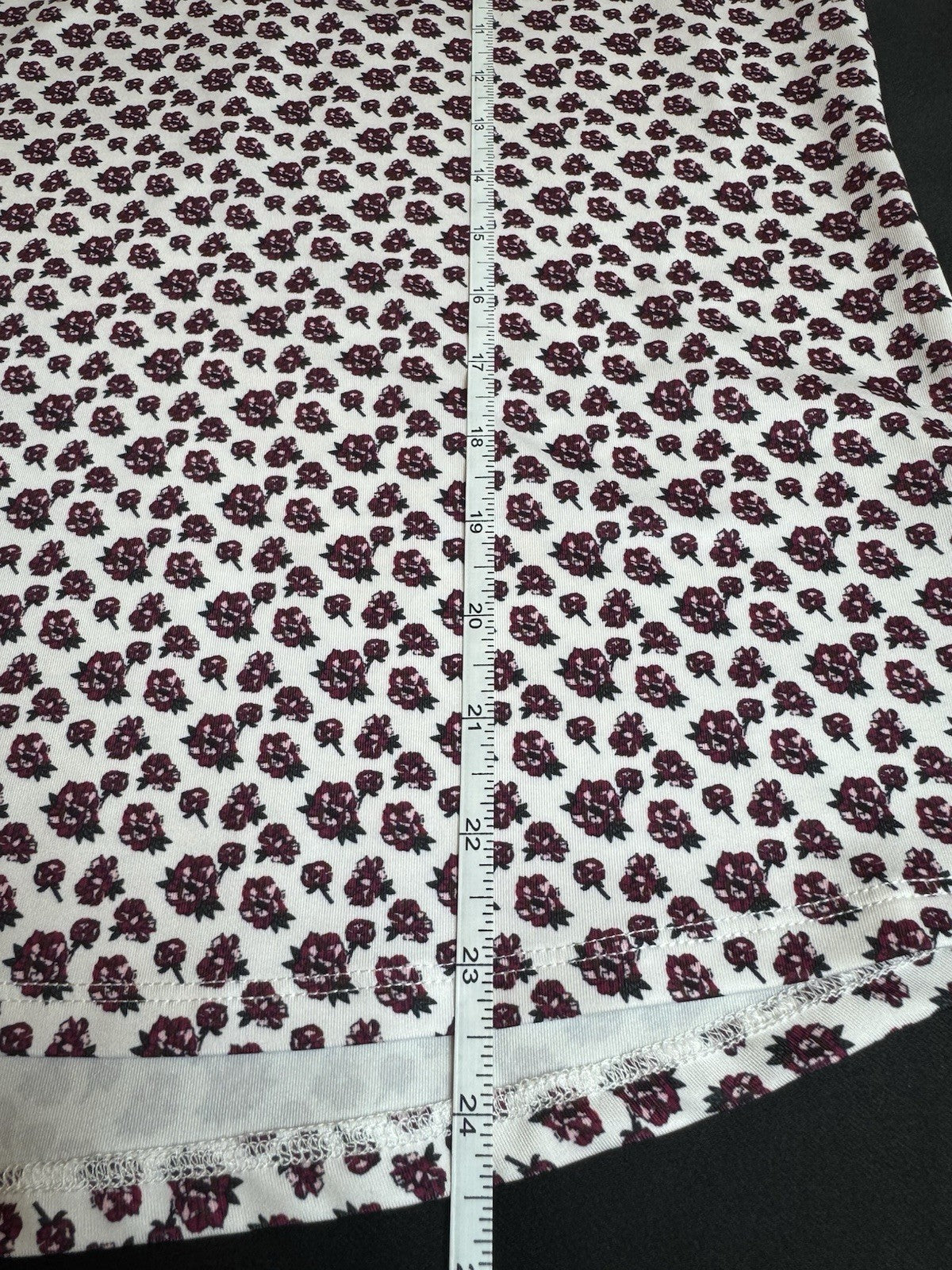 BELYN KEY Women’s Golf Shirt Sz S.    (B.165)