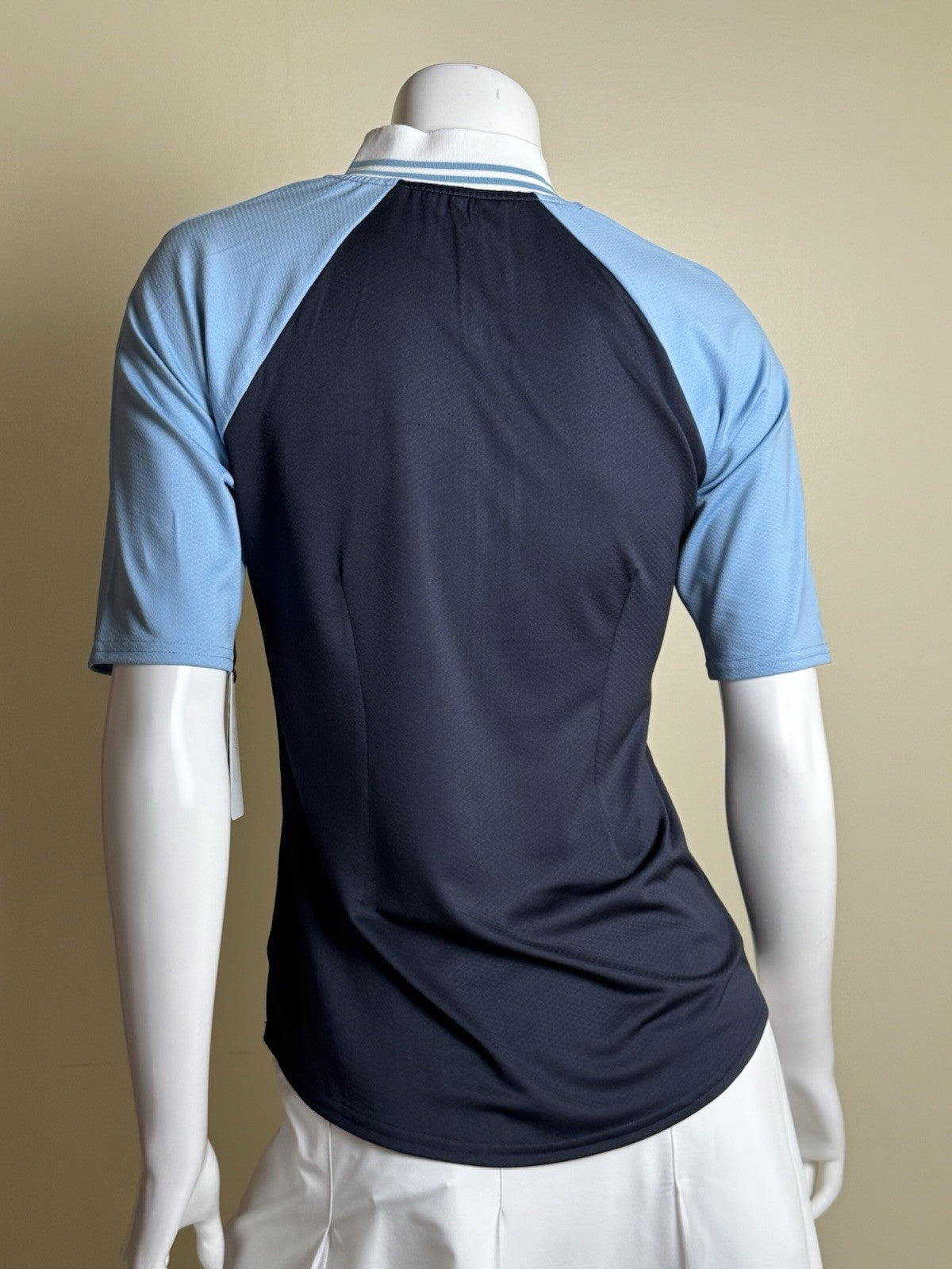 JOFIT Women's Golf Shirt Size S.   (B.182)