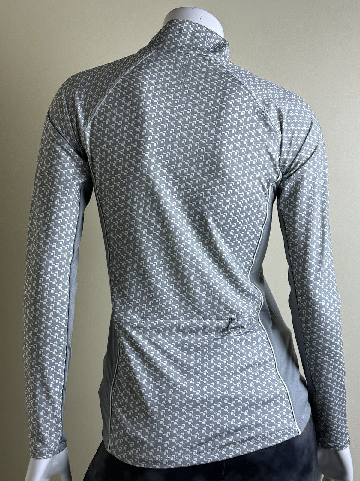 $148 Ralph Lauren Women’s Golf Sweatshirt Sz XS.  (B.102)