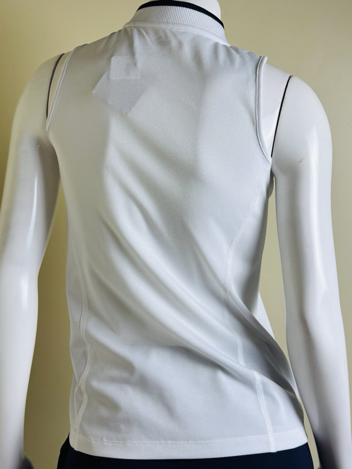 Puma Women’s Golf Shirt Sleeveless Sz S (B.110/2)