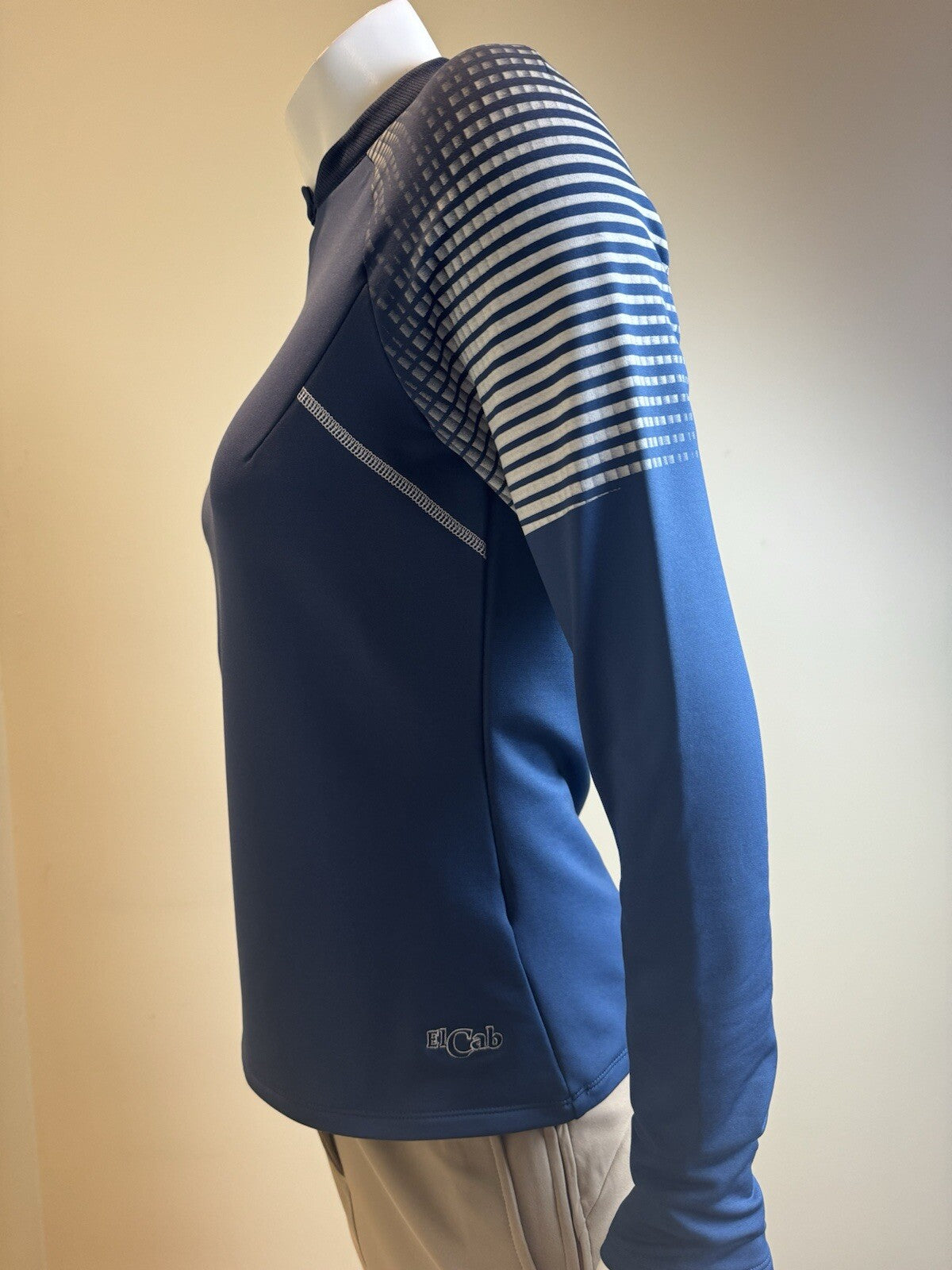 Adidas Women’s Golf Navy Sweatshirt Sz S    (B.106)