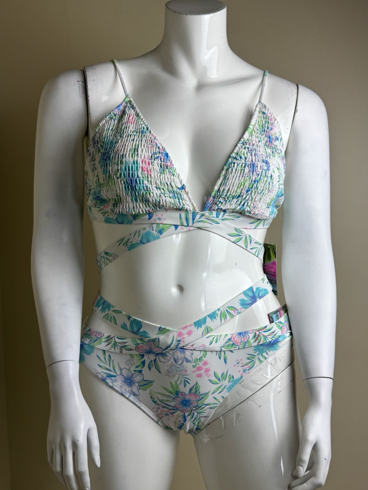 Breaking Waves Women’s 2 Pc Bikini Sz XL     ( B.037)