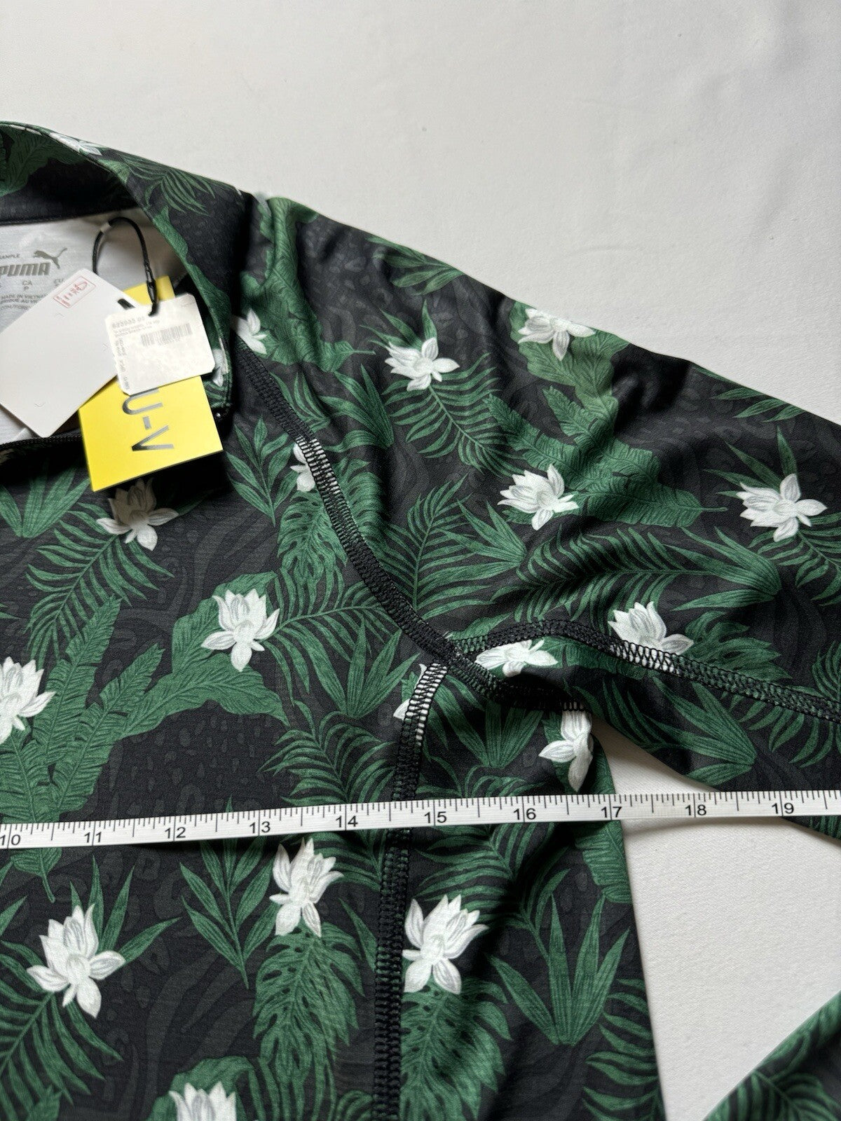 Puma Women's Golf Sweatshirt Size S.   (B.110/5)