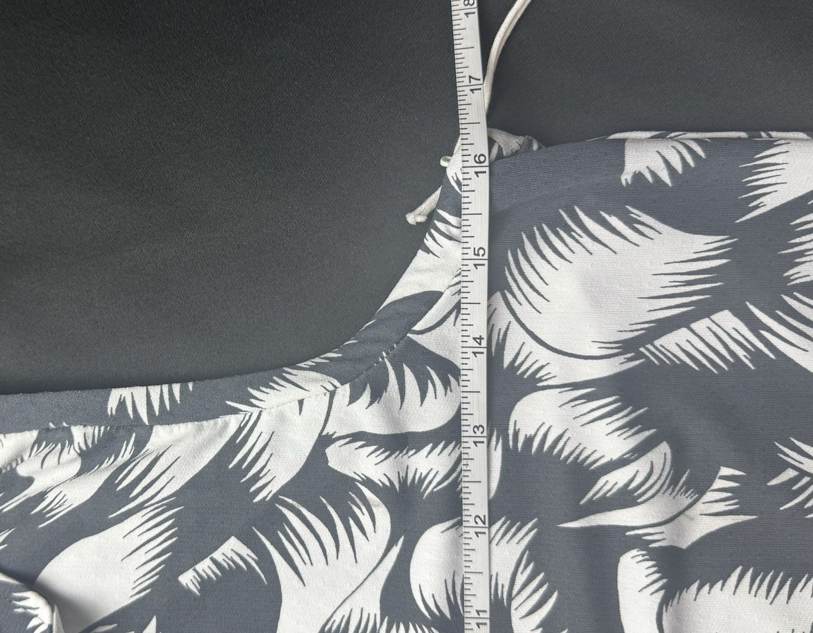 GG Blue Women's Golf Polo Shirt Sz XS. (B.159)