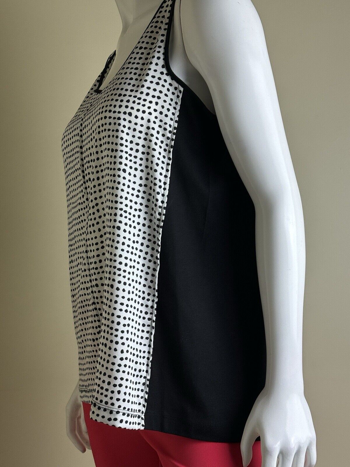 $85 Donna Karan Tank Top Blouse Black White Sz M  (B.53)