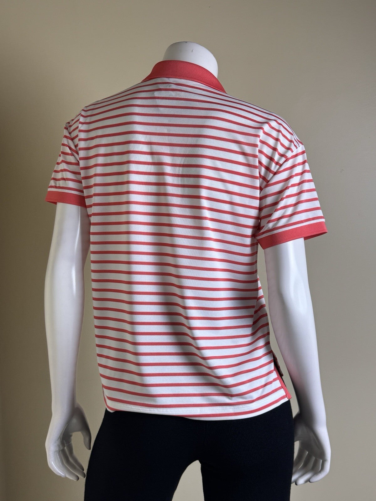 Puma Women’s Golf Shirt Sz S.   (B.130/5)