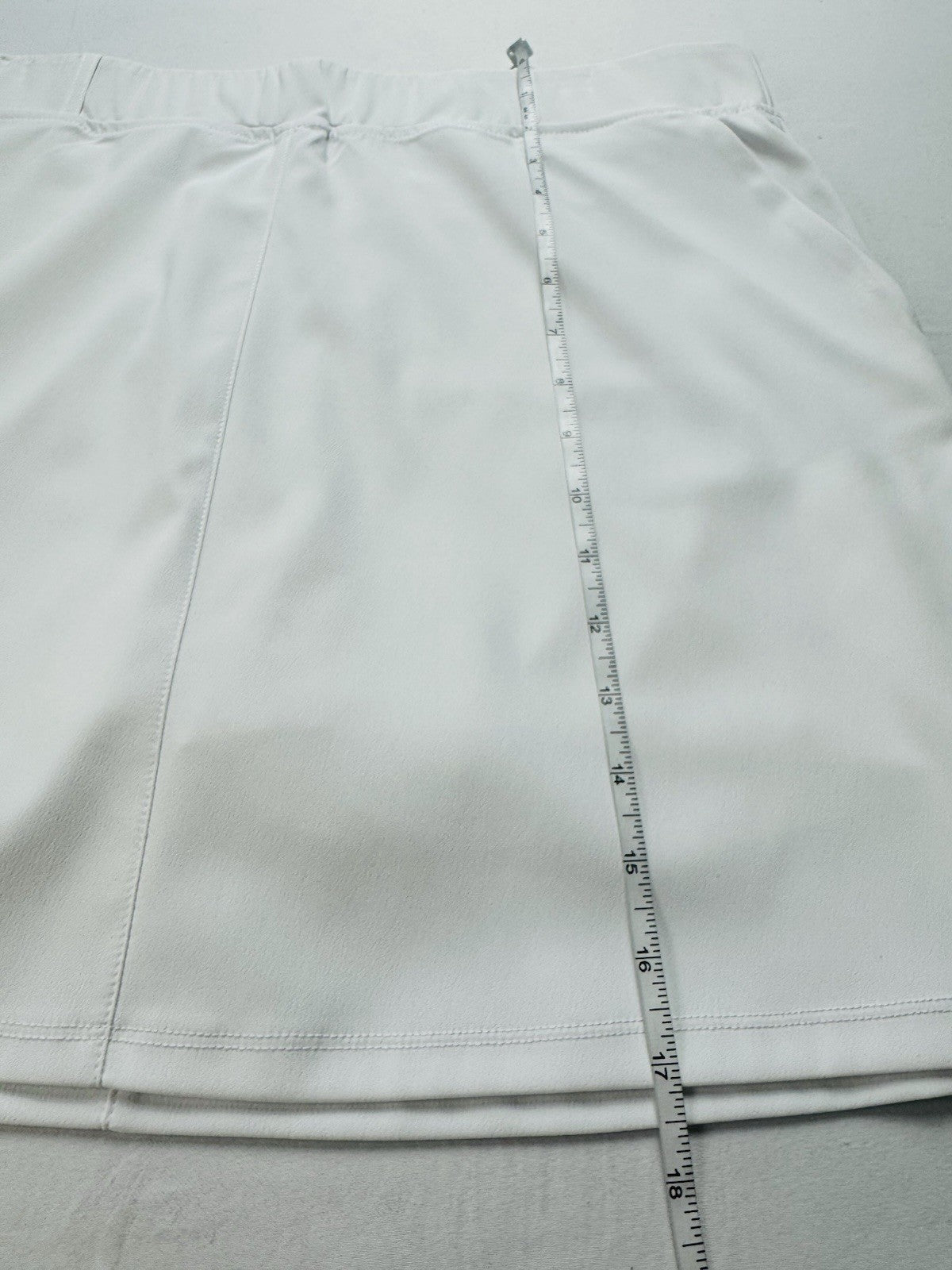 Sport Haley Women’s Golf Skirt Skort Sz L.      (B.134)