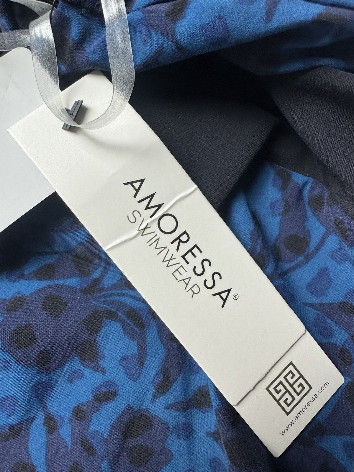 $182 Amoressa Lily One Piece Swimsuit In New Moon Sz 8.  (B.151)