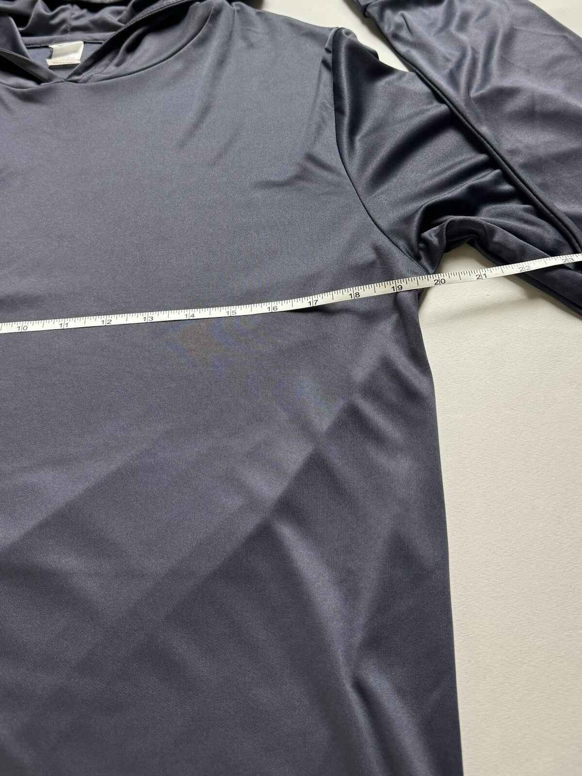 Paragon Women’s Charcoal Gray Pullover Hoodie Sz M.   (B.98)