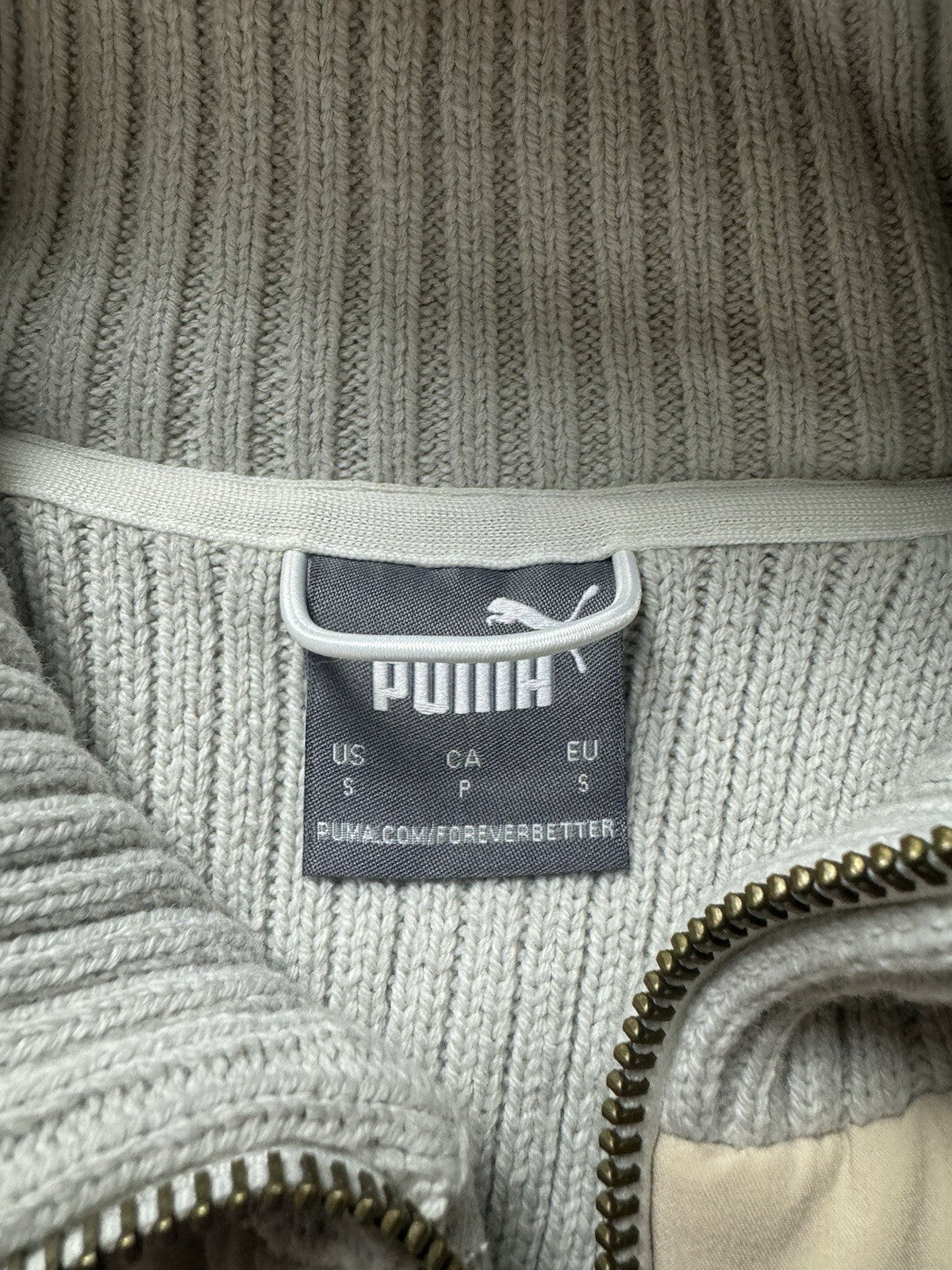 Puma Women's Hooded Golf Sweater Size S.   (B.112/6)