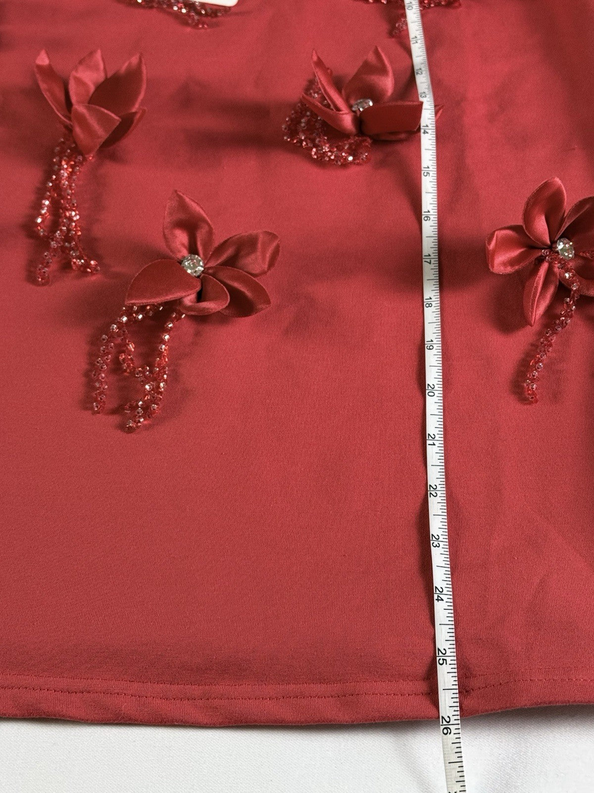 Muy Muy Women’s Red Embroidery shirt size S.      (B.194)