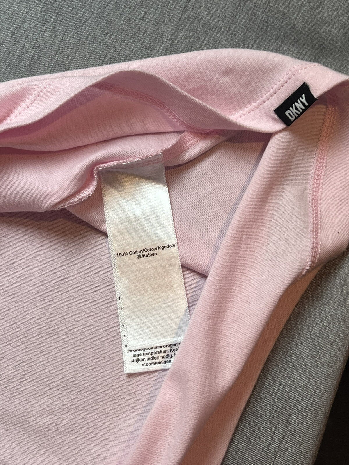 DKNY Women's Short Sleeve Shirt Size XL Pink Logo (B.03)