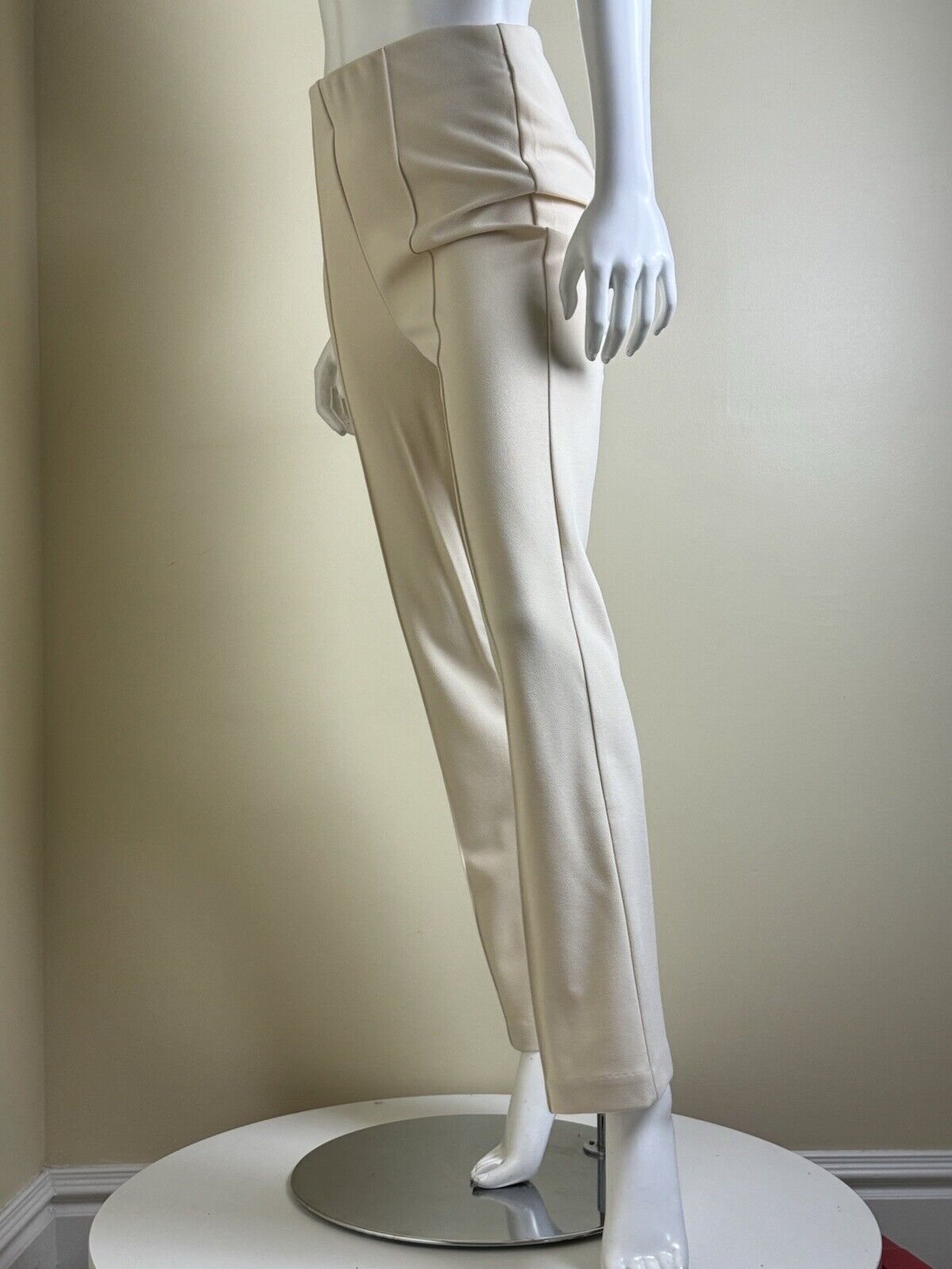 Cupcakes and Cashmere Beige stretch Pants Size S. (B.86)