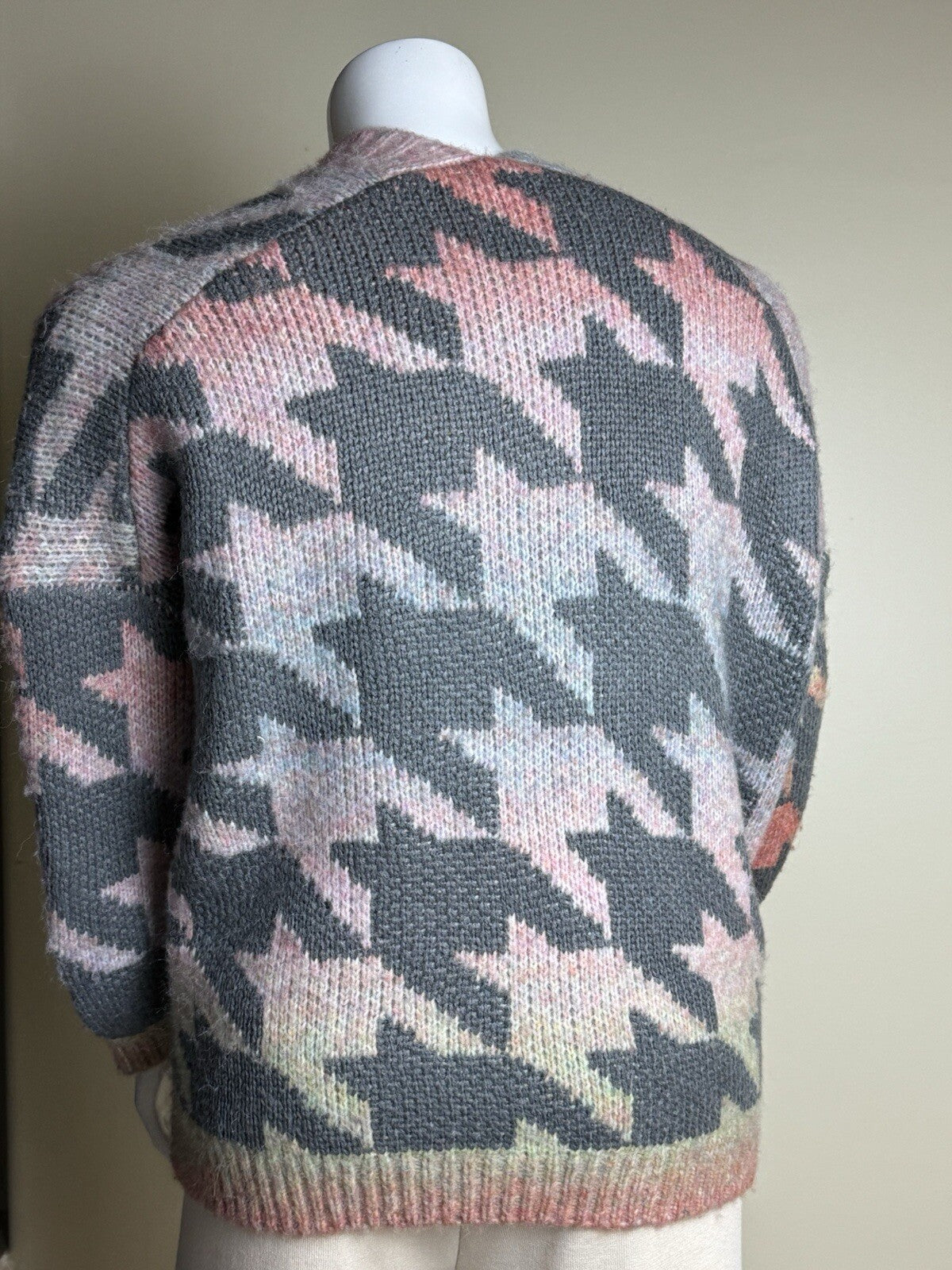 $99 Circus NY Women’s Houndstooth Cardigan Sweater Size M. (B.101)