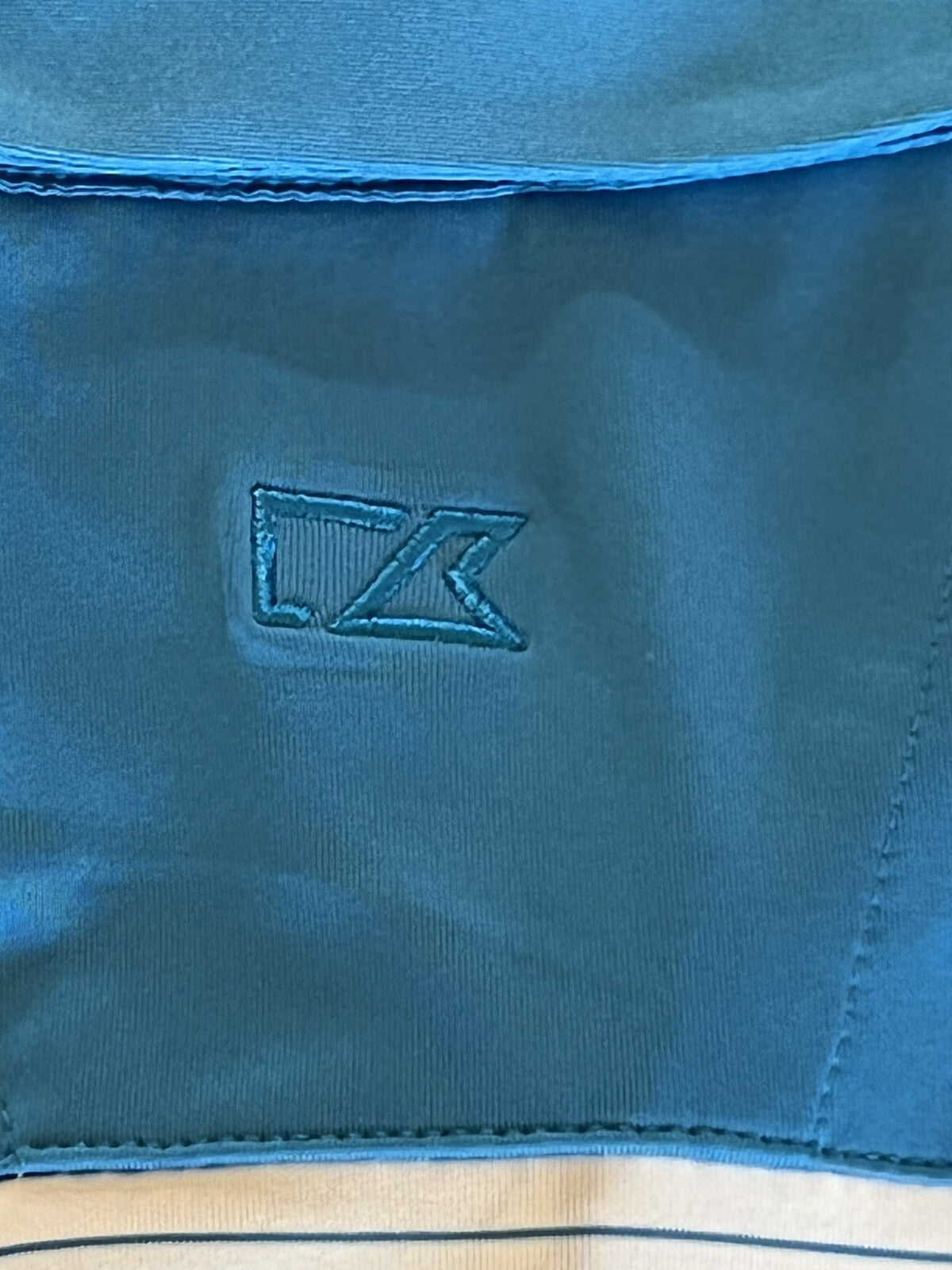 Cutter & Buck Women's Polo White w/Blue Stripes Golf Shirt Sz M (B.13)