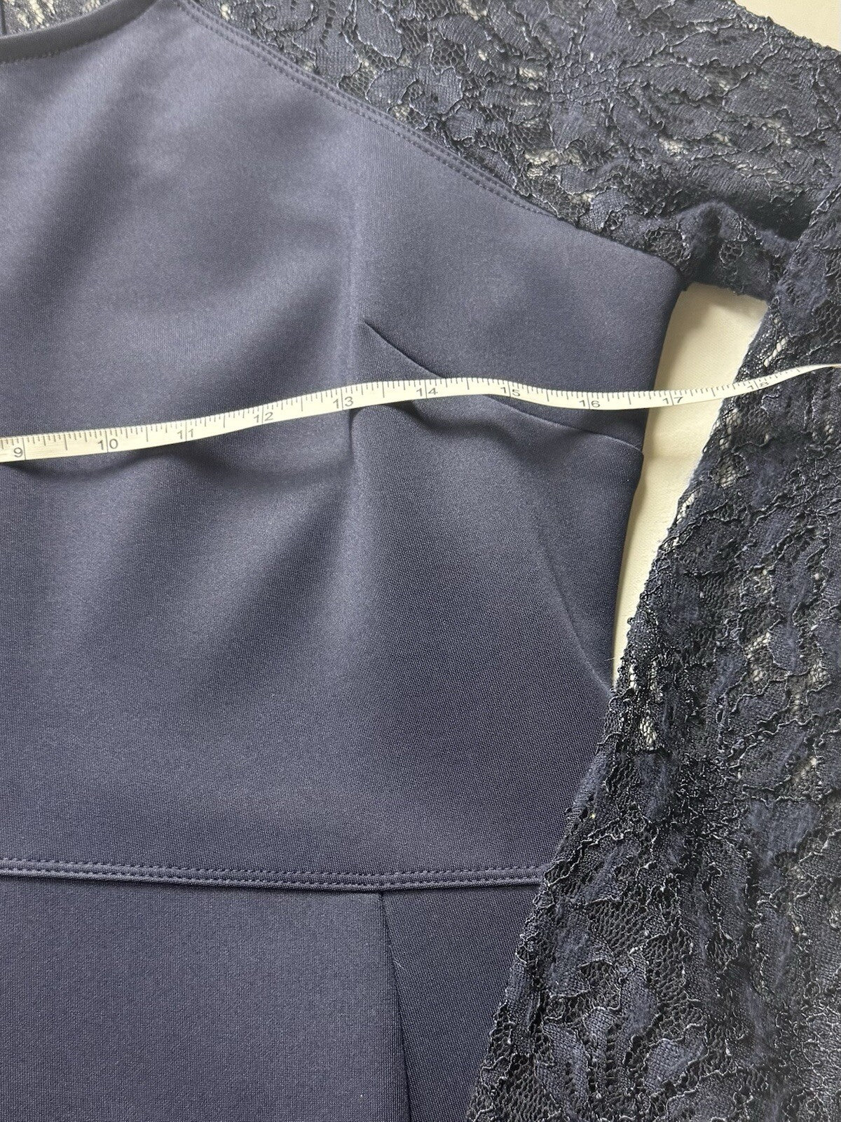 Stella & Julie Women’s Navy Laced Sleeves Dress Sz 8. (B.143)