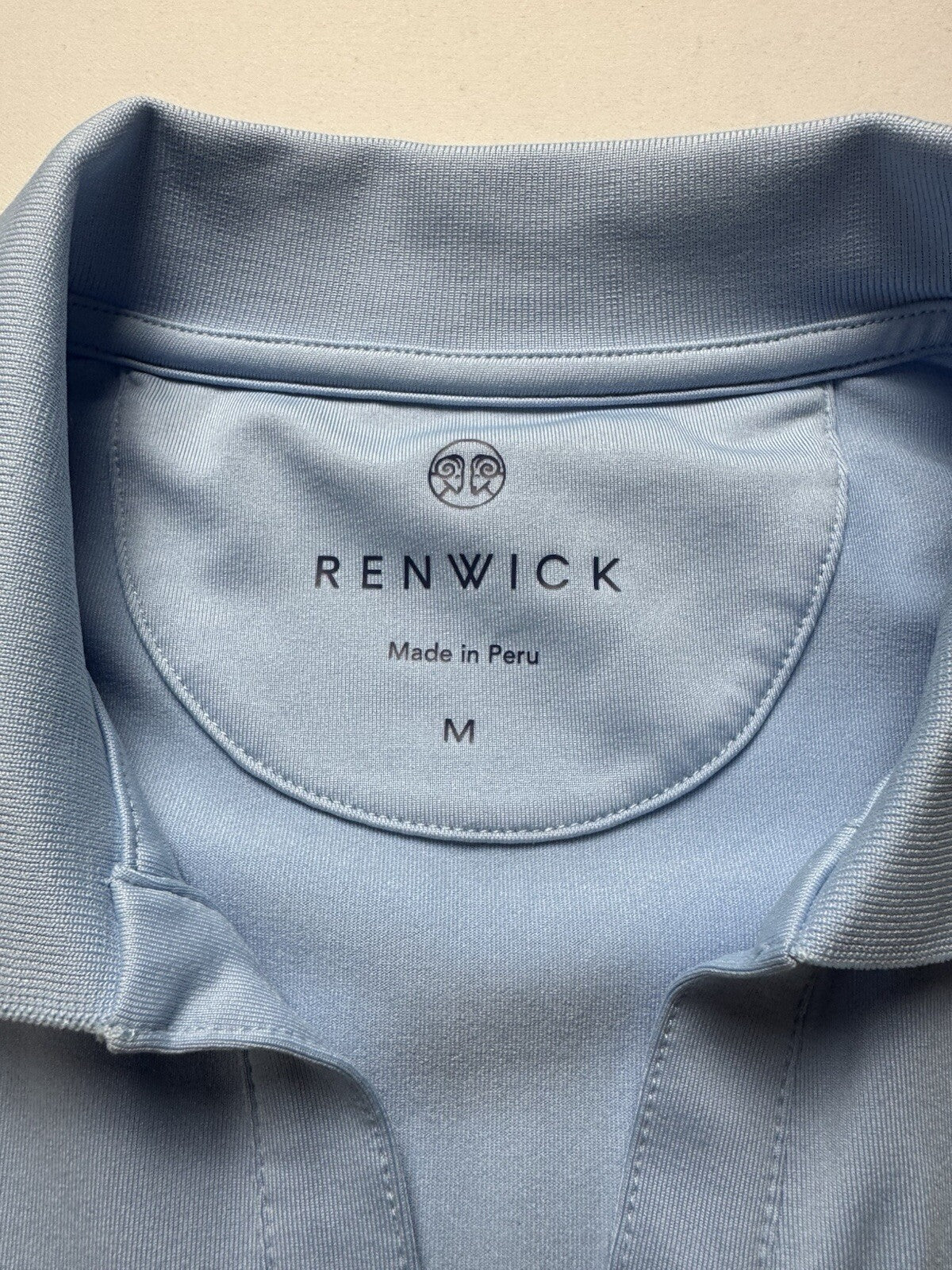 Renwick Women’s Polo Golf Shirt Sz M.    (B.132)