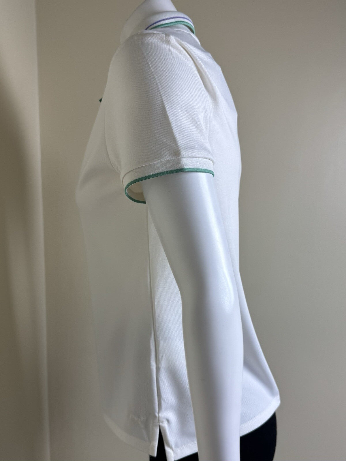 Puma Women’s Golf Shirt Sz S.   (B.130/7)