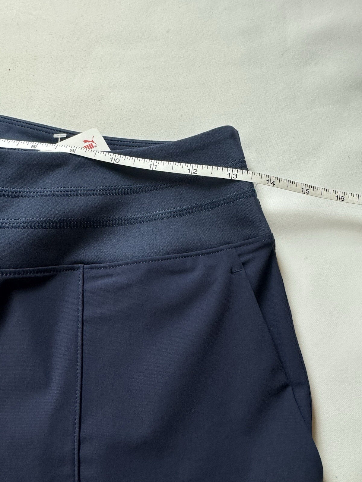 Puma Women’s Navy Range Joggers Sz S.   (B.124/1)