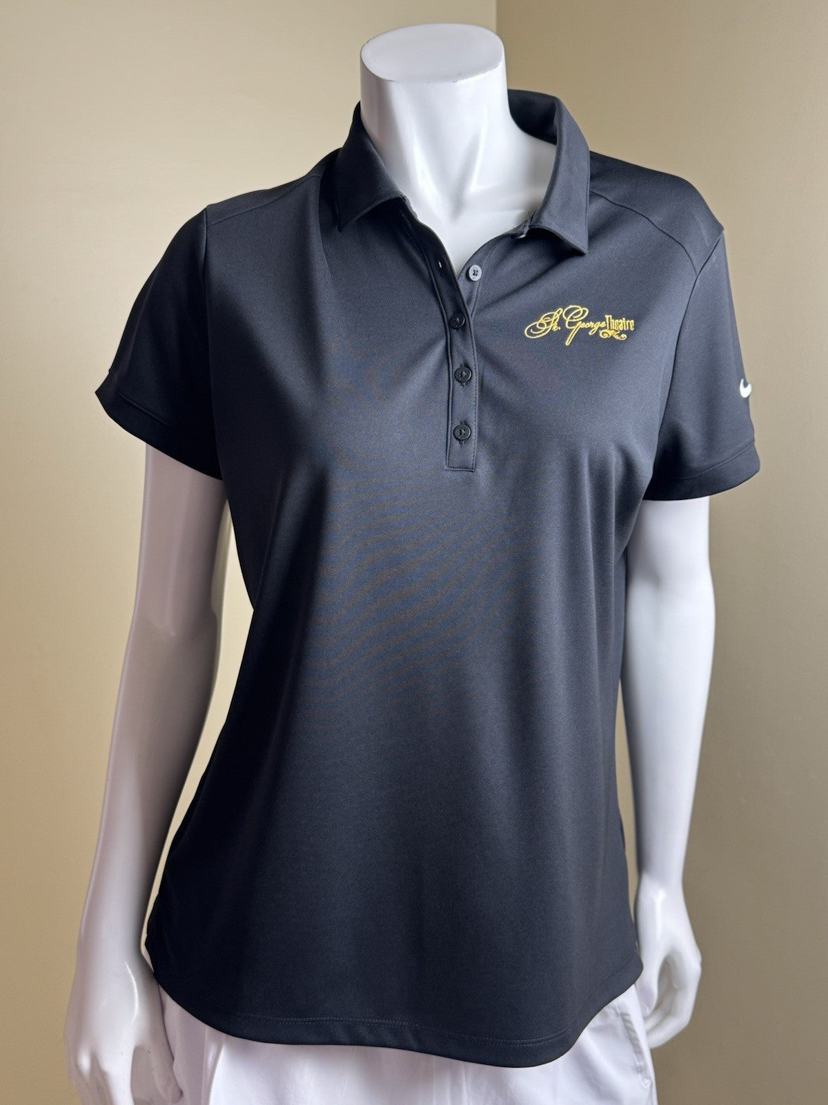 Nike Women’s Golf Shirt Sz XL       (B.188/5)