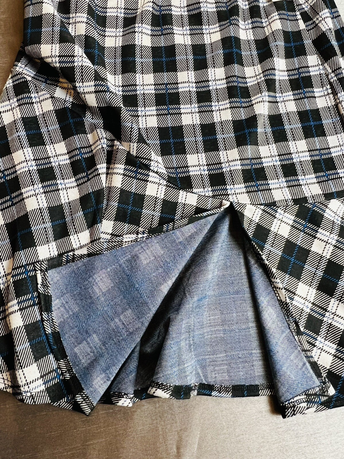 Emi & Joe Women’s Plaid White Gray Flared Skirt Sz L