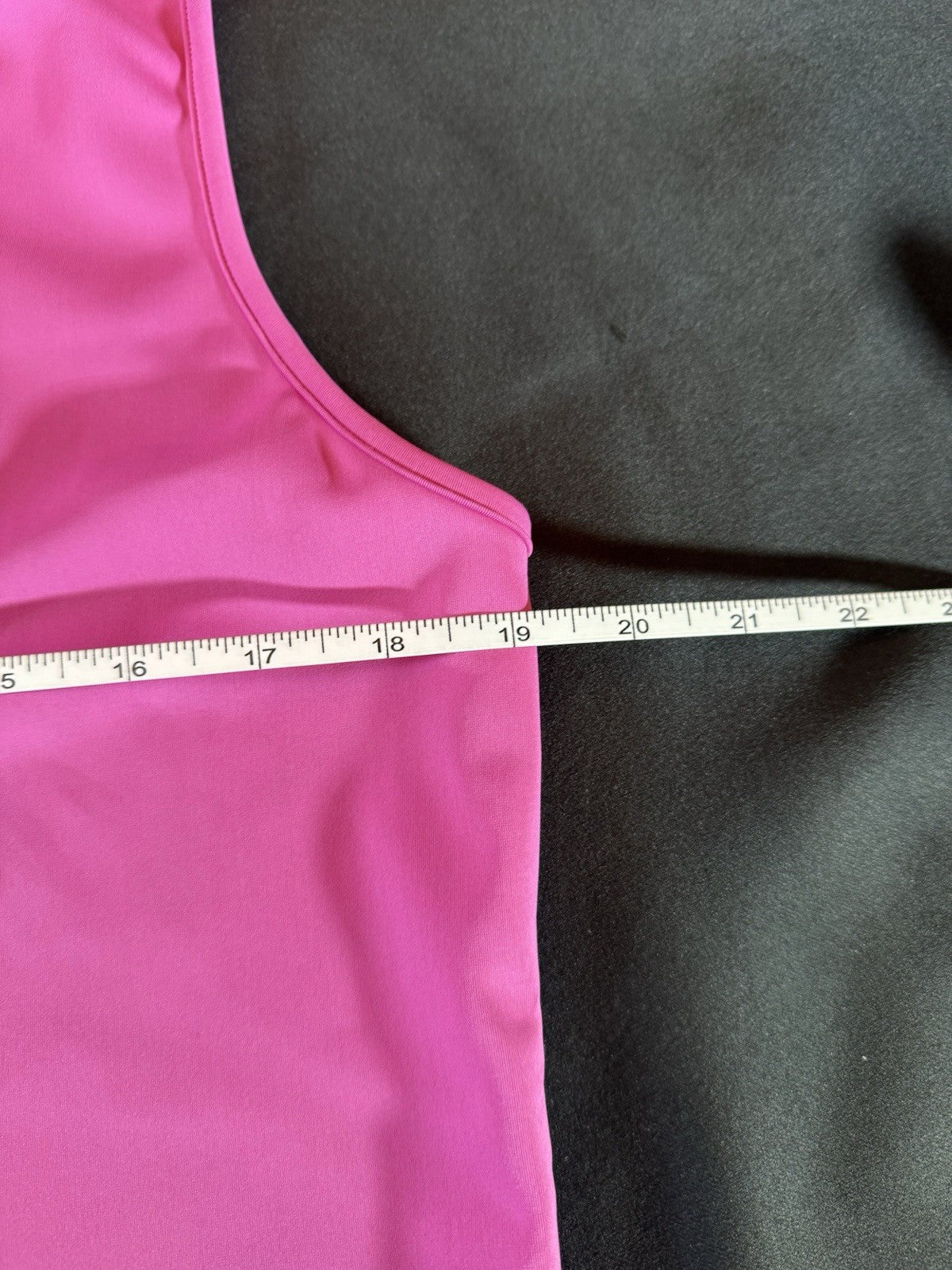 Smith & Quinn Women’s Golf Shirt Size XL.      (B.167)