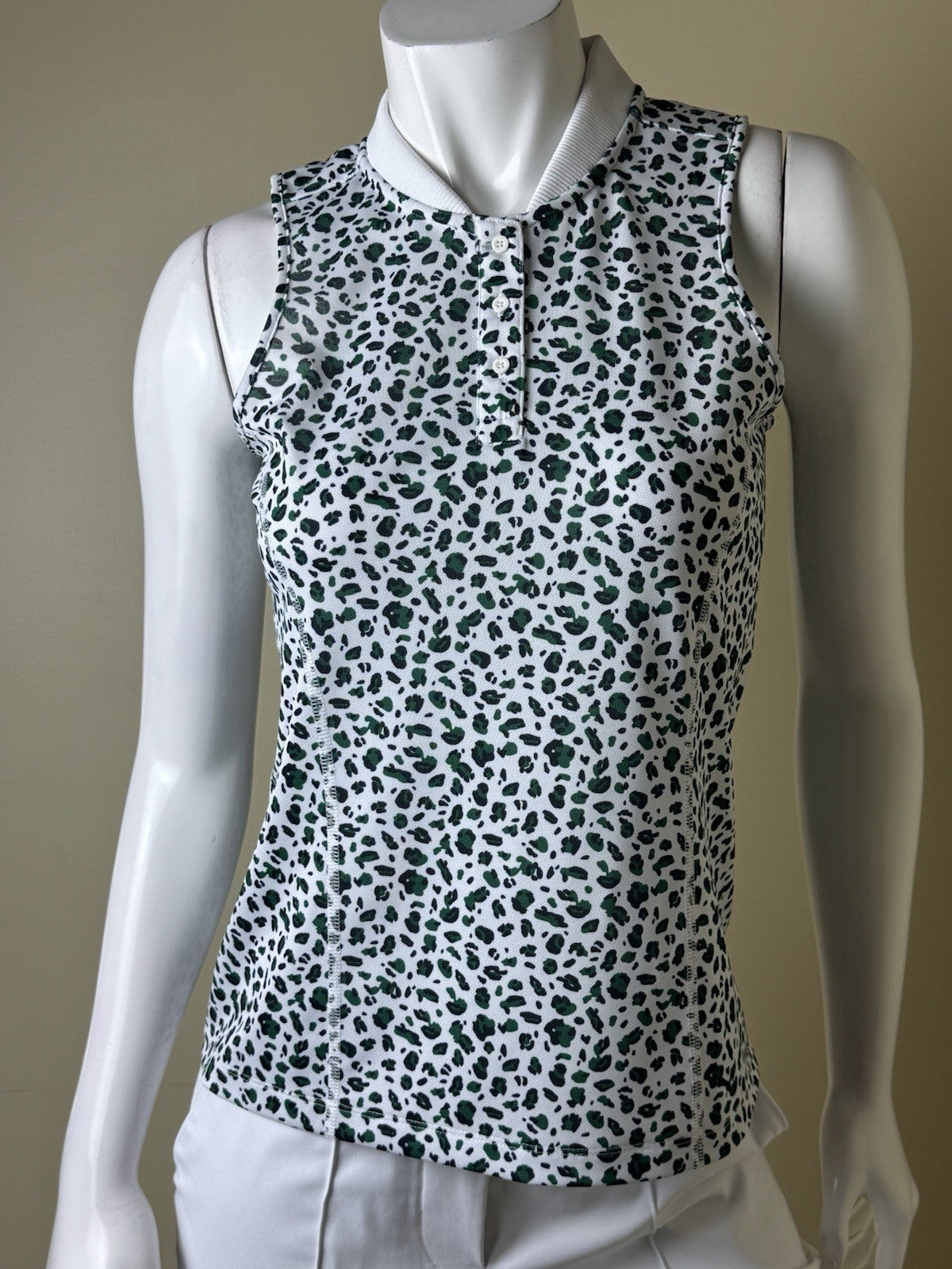 Puma Women’s Golf Shirt Sz S.   (B.162/1)