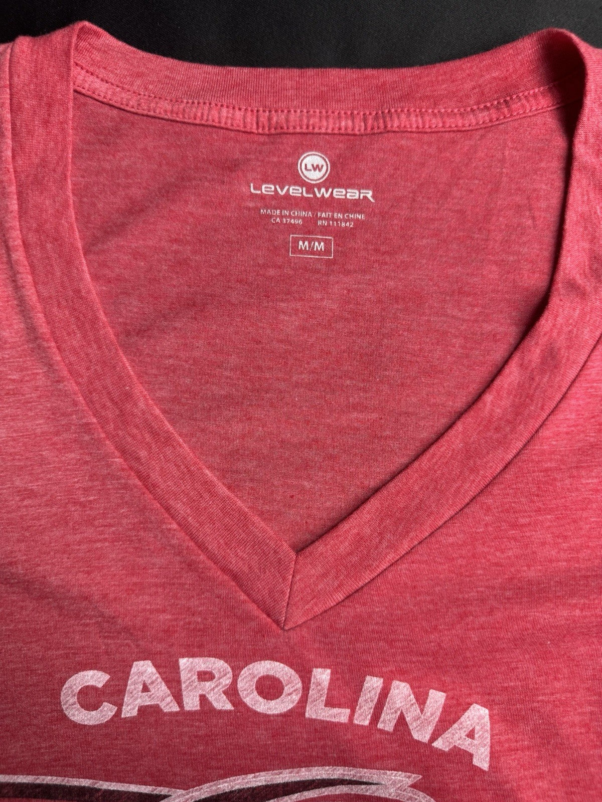 LeverWear Women's Carolina Logo Golf shirt Sz M   (B.170)