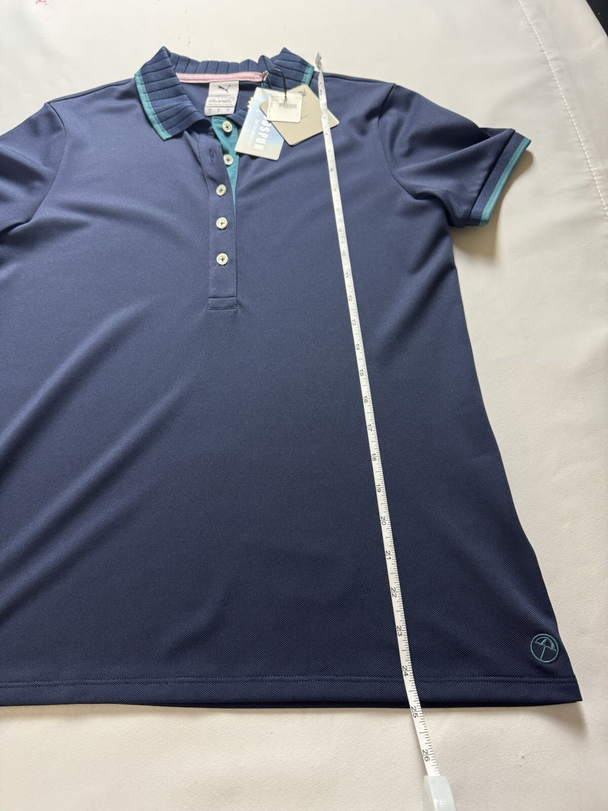 Puma Women’s Golf Shirt Navy Sz S.   (B.128/5)