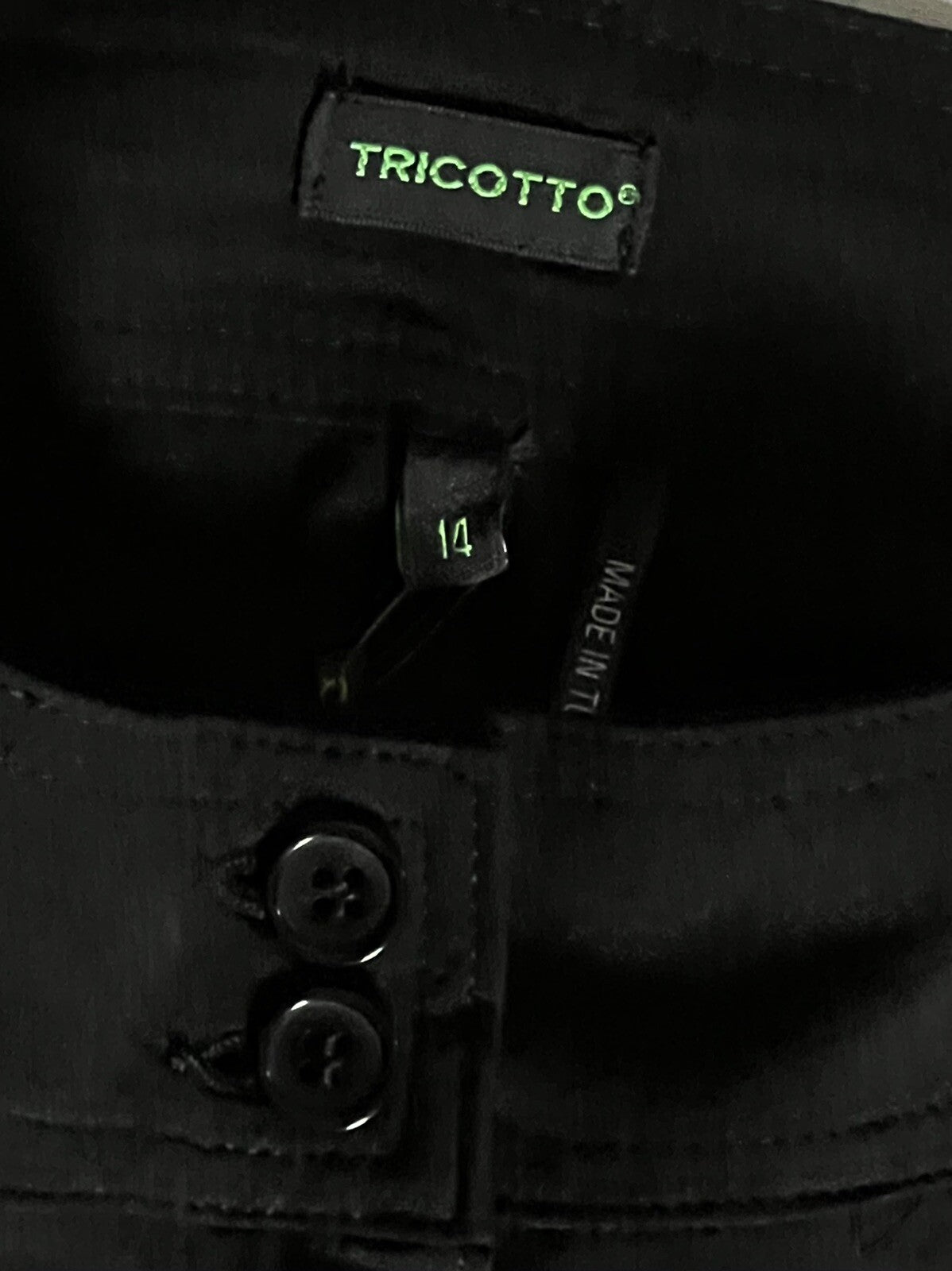 Tricotto Women’s Golf Capri Pants Black Sz 14