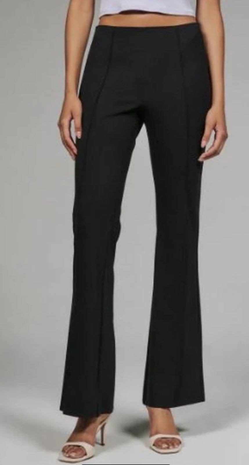 7 Diamonds Women’s Flare Stretch Pull On Pants Sz M.  (B.168)