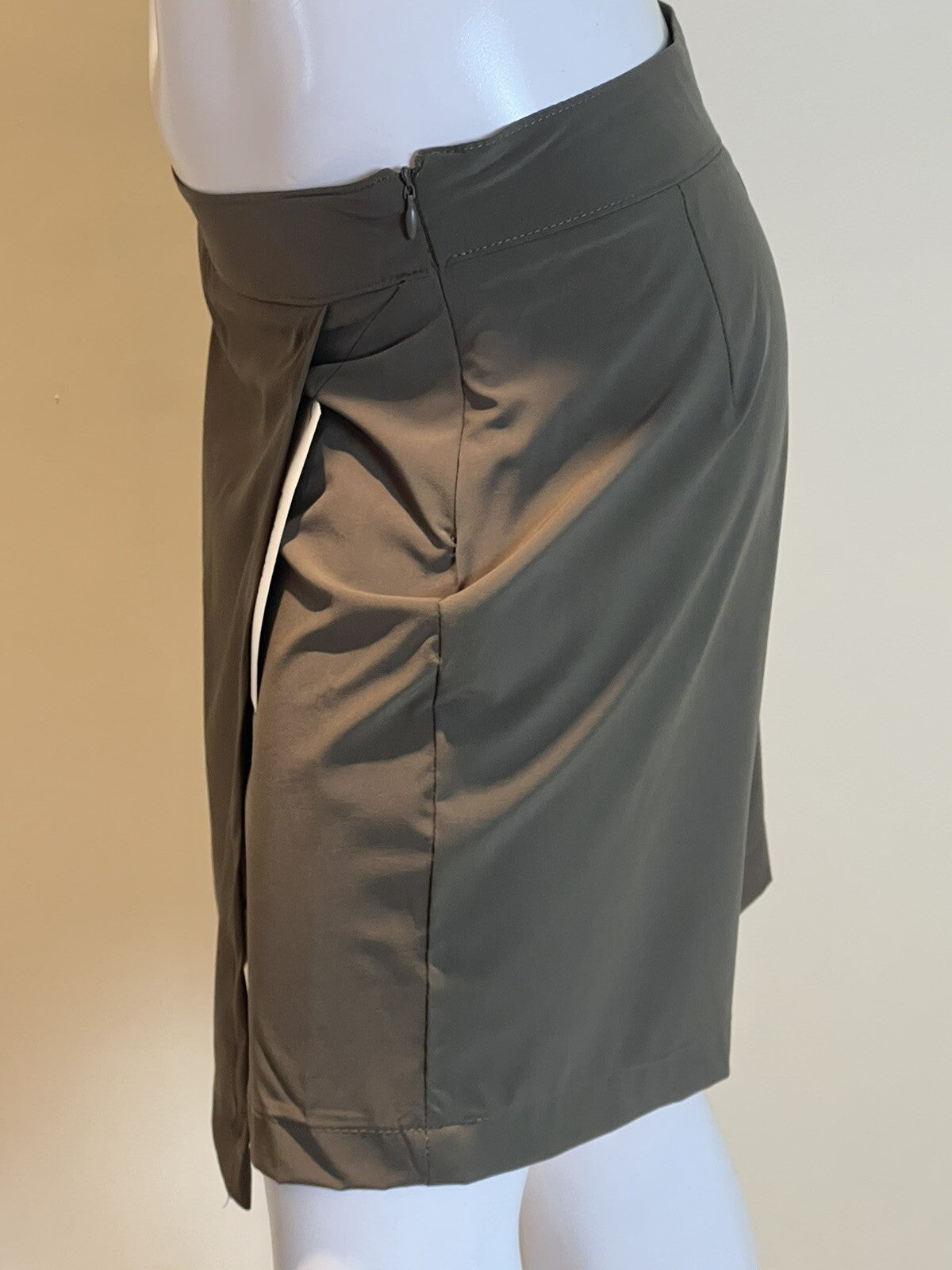 $79 Calvin Klein Women’s Short Skirt Sz 6 Green (B.05)