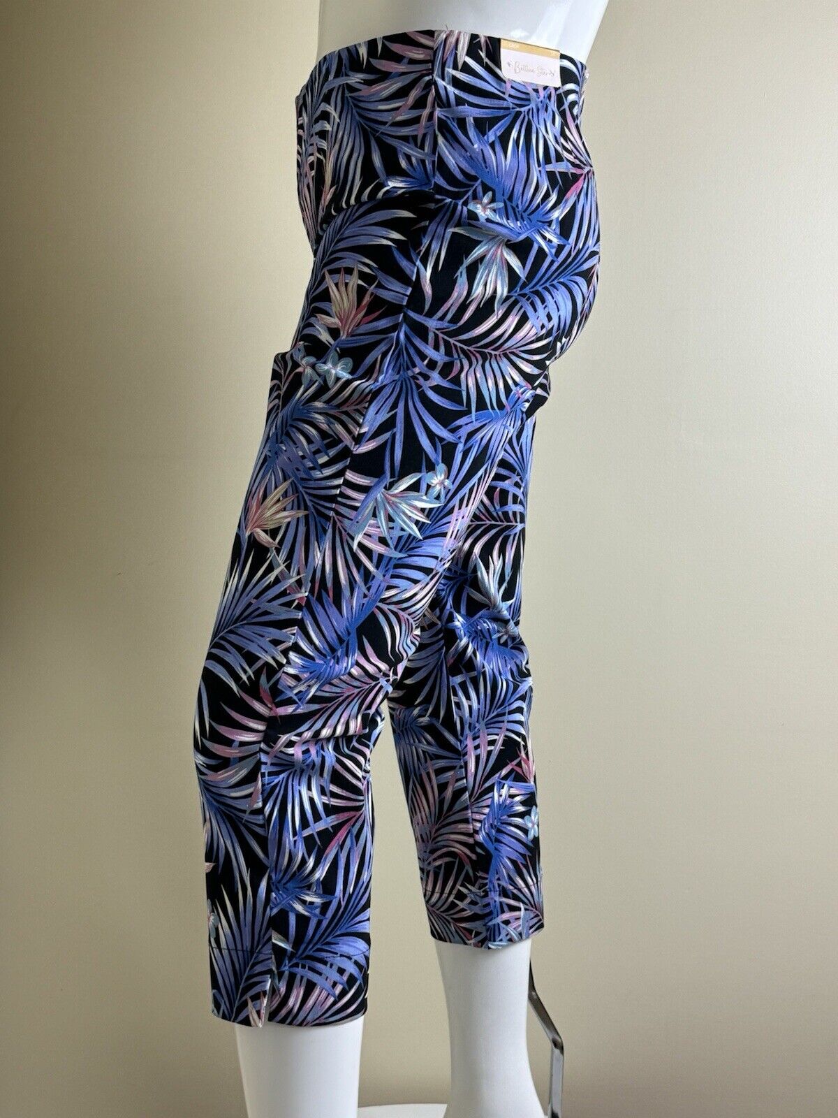 $59 Bettina Star Women’s Crop Stretch Pants Size 14 Blue Tropical. (B.80)