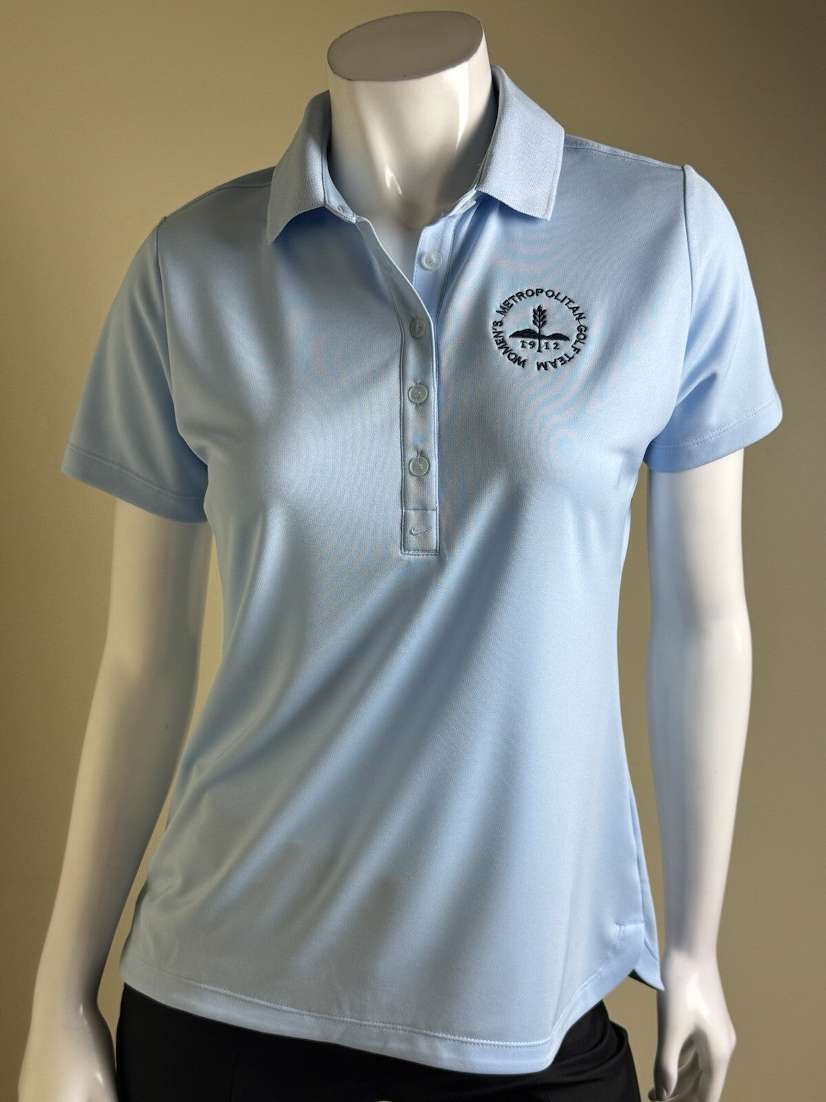 Nike Dri-fit Women’s Golf Shirt Sz M.    (B.135)