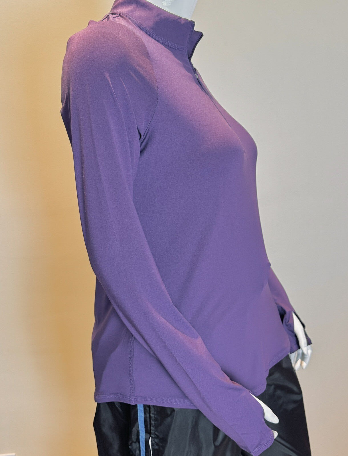 JoFit Women’s Golf Long Sleeve Shirt Size XL Sweatshirt.   (57)
