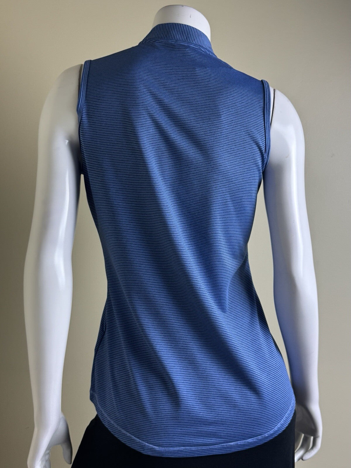 Adidas Women’s Golf Shirt SZ M Climacool  (B.143)