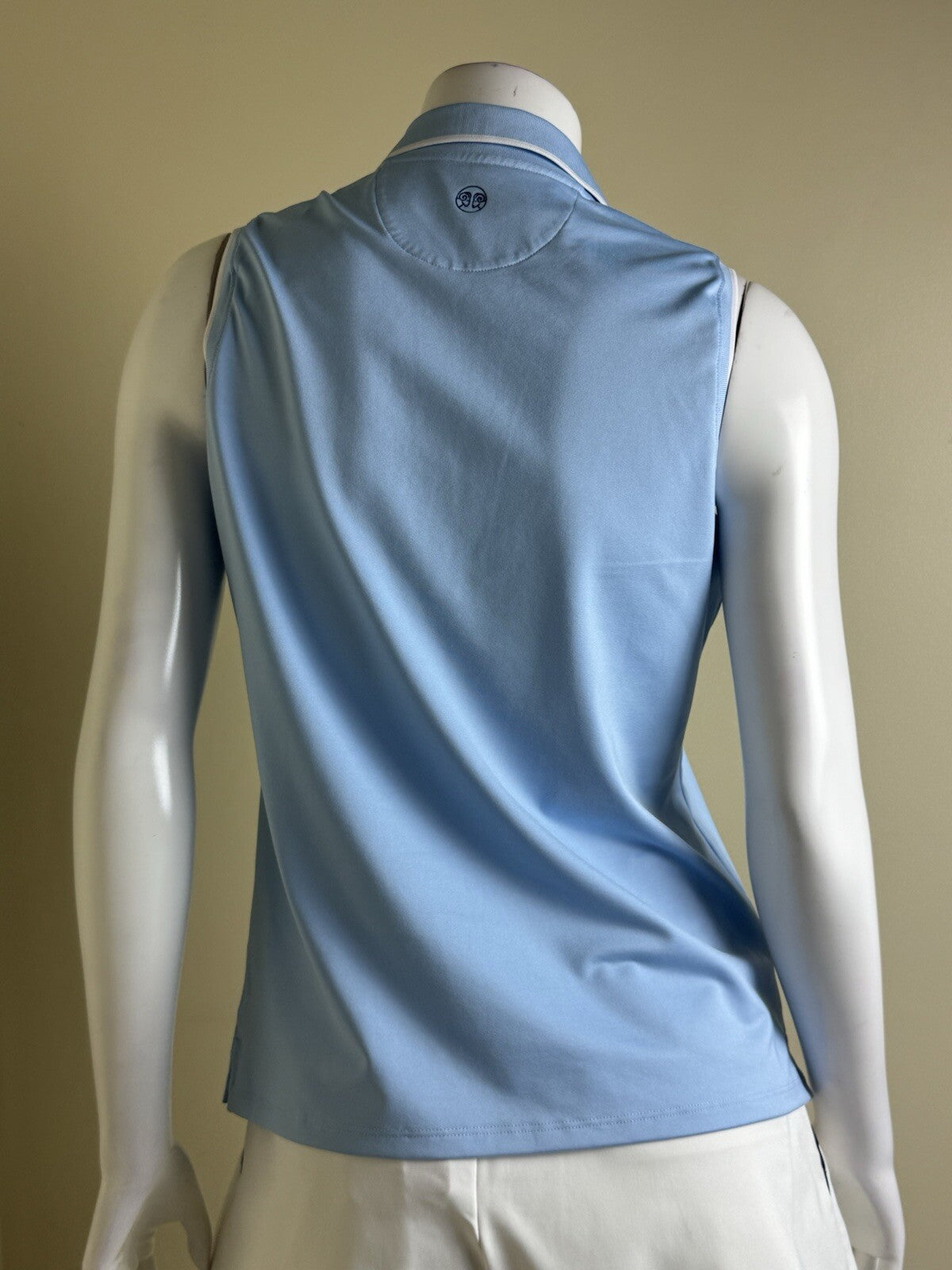 Renwick Women’s Polo Golf Shirt Sz M.    (B.132)