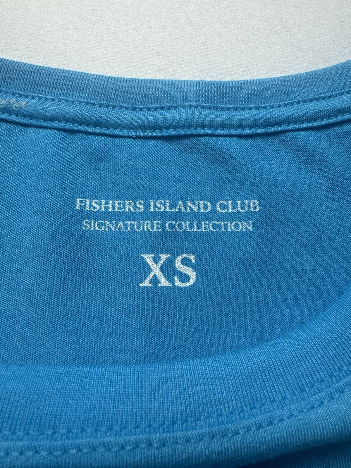 Fishers Island Club Women’s Long Sleeves Shirt Size XS.  (B.114/1)