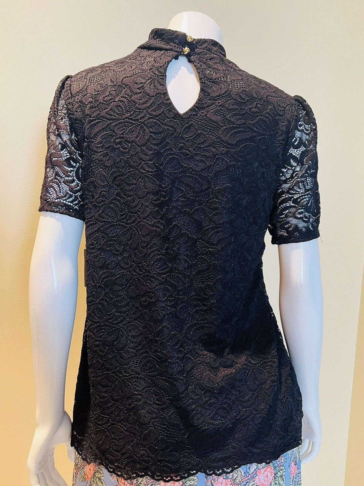 PerSeption Concept Women's Size S Black Short Sleeve Lace Top (1)