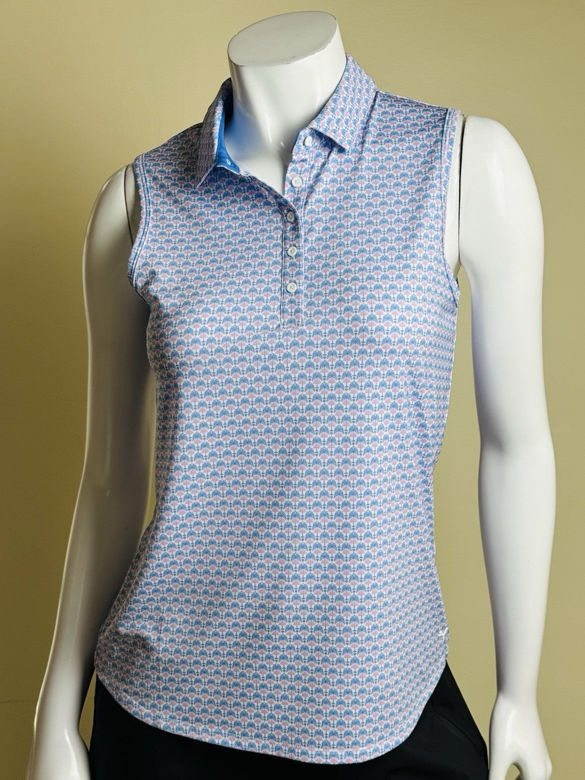 Puma Women’s Golf Shirt Sz S.   (B.183/1)