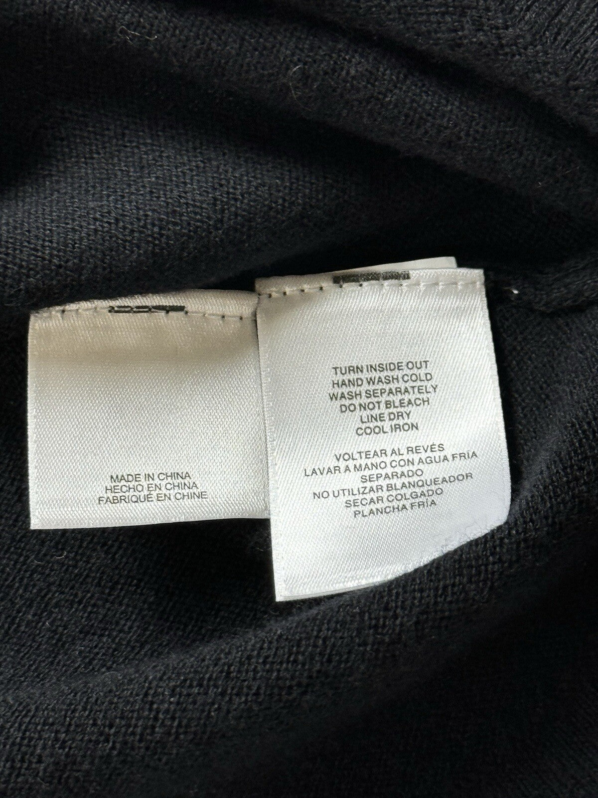 Anne Klein Womens Long Sleeves Sweater Black Size M.   (B.112)