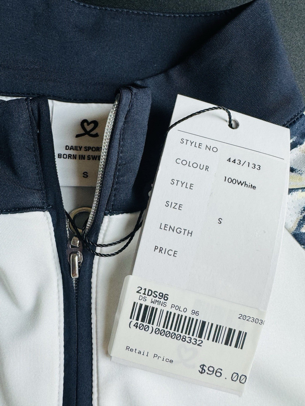 $96 Daily Sports Women’s Golf Shirt Sz S     (B.163)