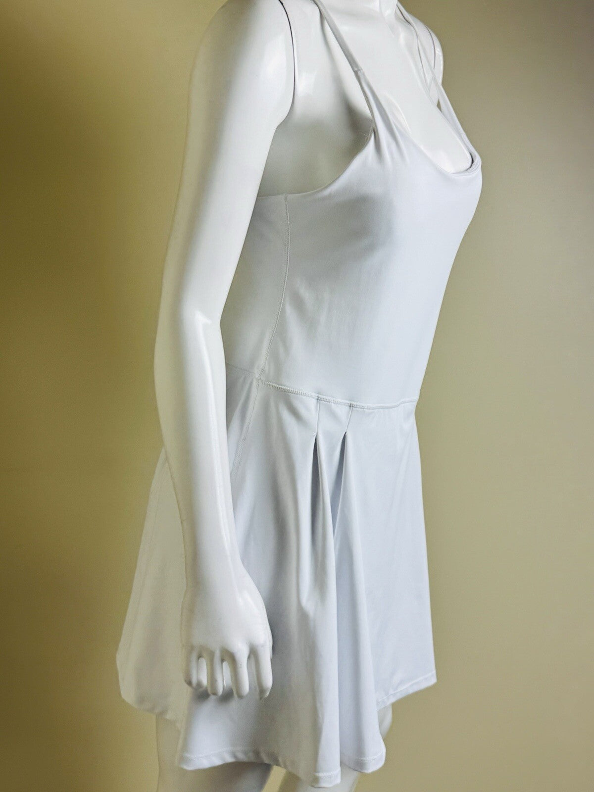 AQUA Athletic Women's Tennis Skort Dress White Sz XL.  (B.145)
