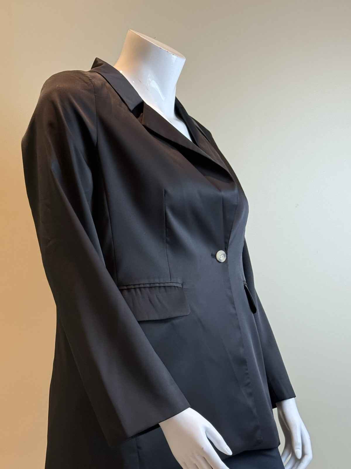 Ouges Women’s Blazer Long Sleeve One Button Blazer Sz XL. (B.167)