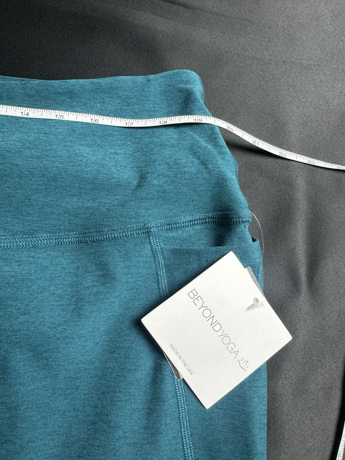 $99 Beyond Yoga Athletic Gym Midi High Waist Leggings Sz 4XL.  (B.159)