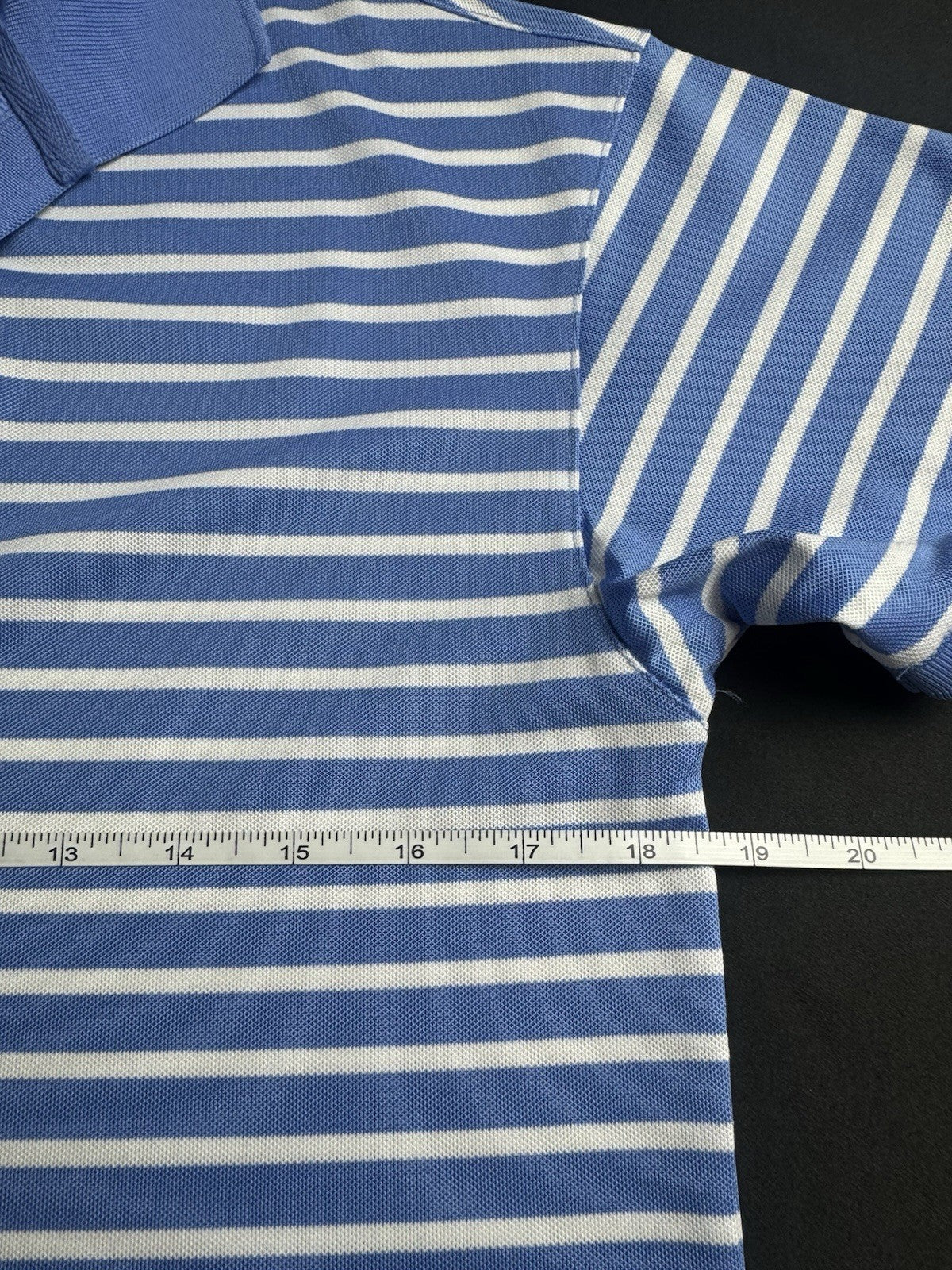 Puma Women’s Golf Shirt Sz S.   (B.162)