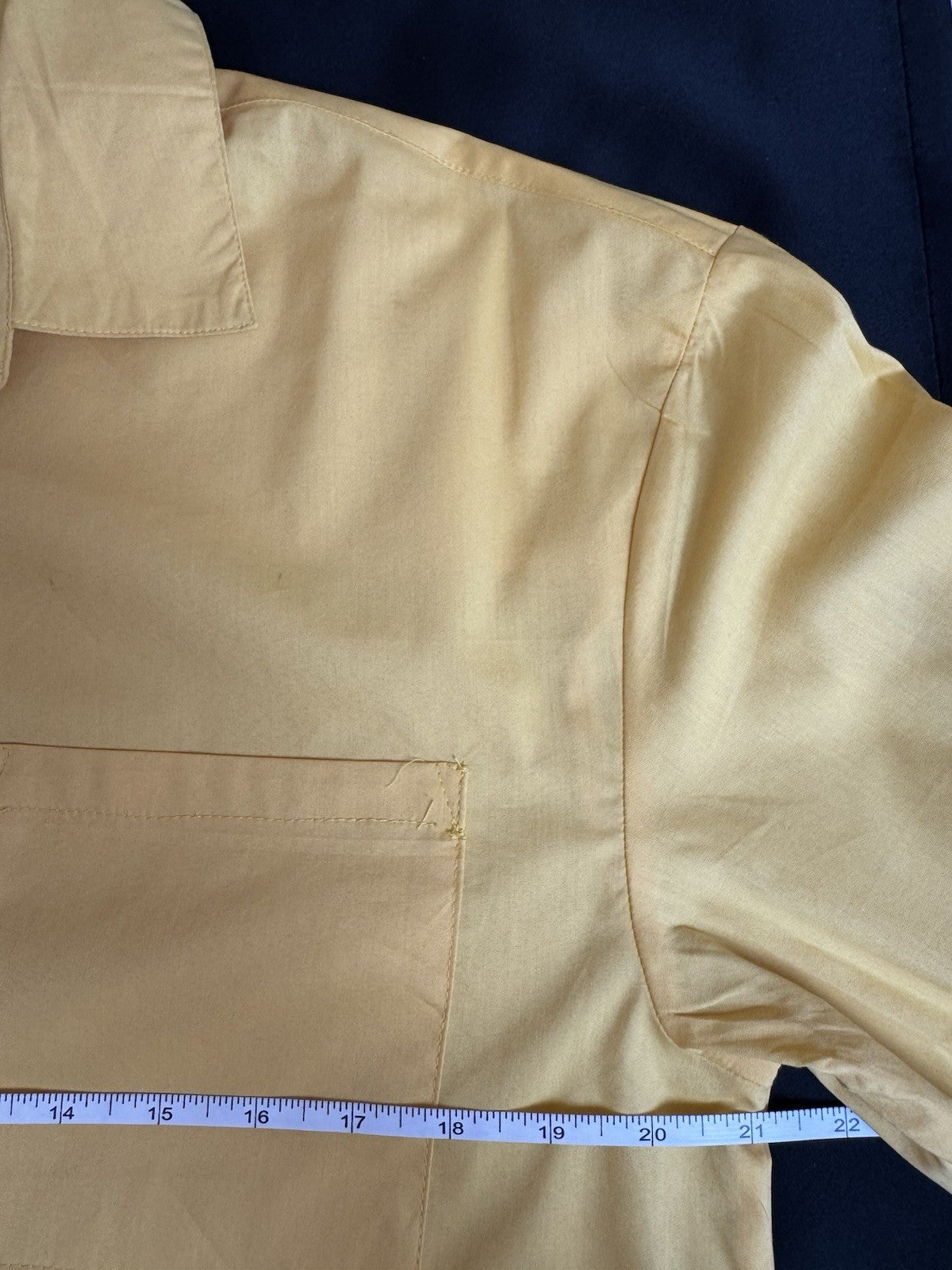 $42 EMILY DANIELS Women’s Long Sleeve/Roll Tab Button Up Shirt Sz M.     (B.165)